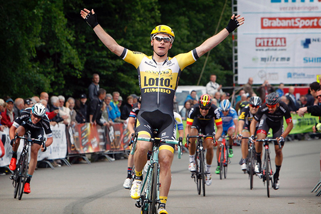 Moreno Hofland wins Ster ZLM Toer stage four